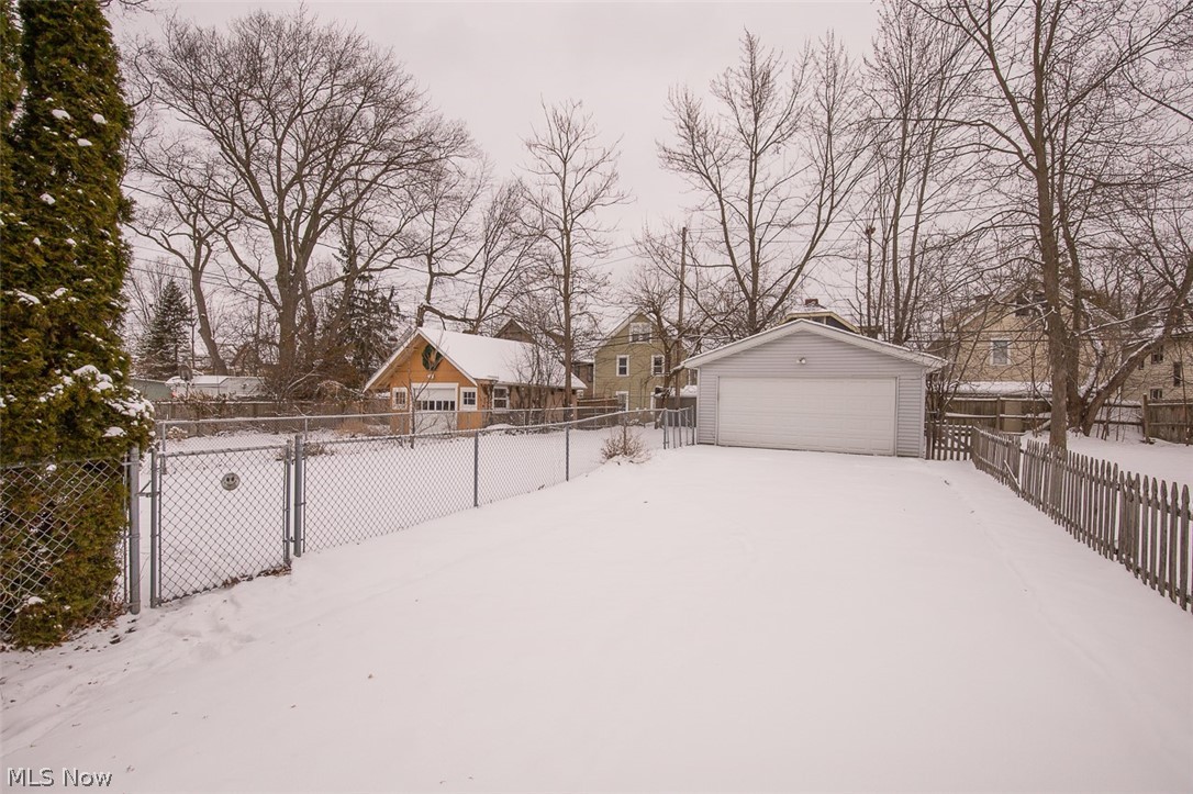 3131 Essex Road Cleveland Heights OH 44118
