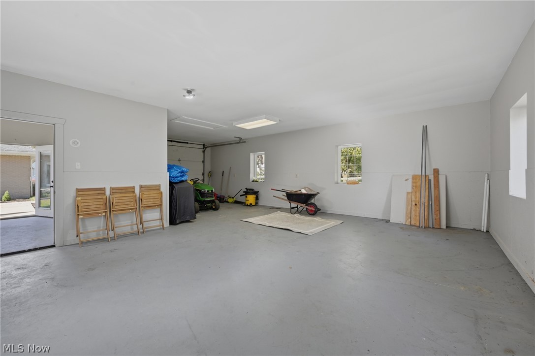 1055 Colonial Drive Salem OH 44460
