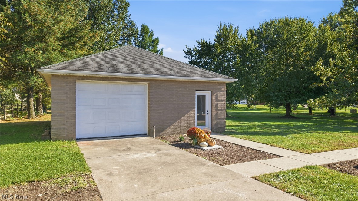1055 Colonial Drive Salem OH 44460