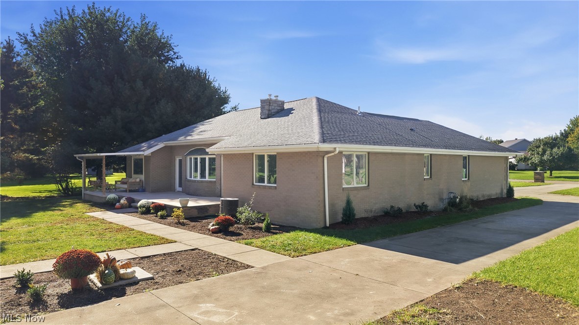1055 Colonial Drive Salem OH 44460