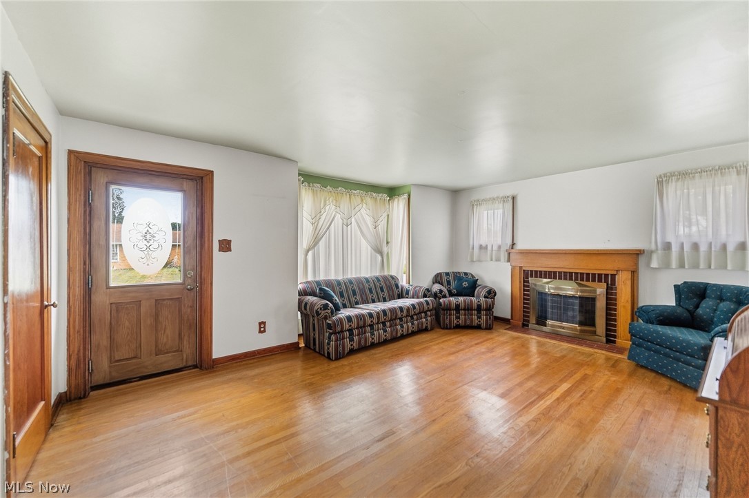 755 E 1st Street Minerva OH 44657