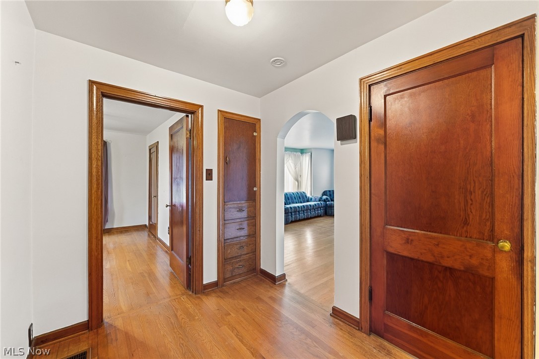 755 E 1st Street Minerva OH 44657