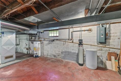 755 E 1st Street Minerva OH 44657
