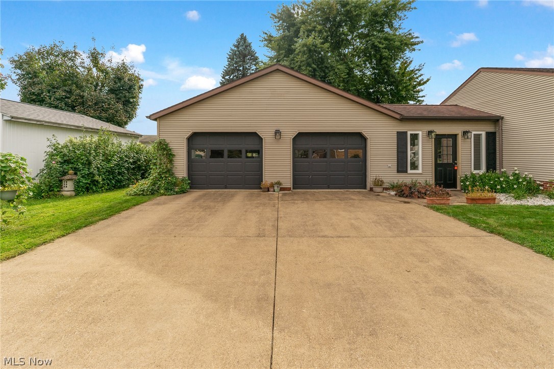 755 E 1st Street Minerva OH 44657