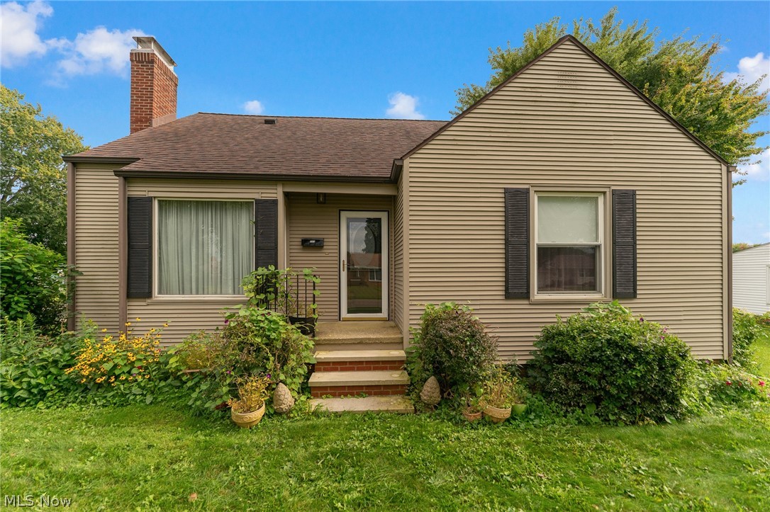 755 E 1st Street Minerva OH 44657