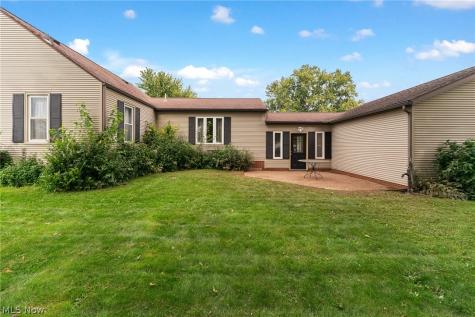 755 E 1st Street Minerva OH 44657
