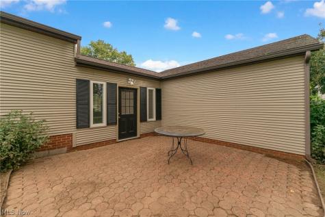 755 E 1st Street Minerva OH 44657