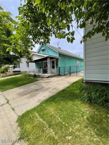 3616 Newark Avenue Cleveland OH 44109
