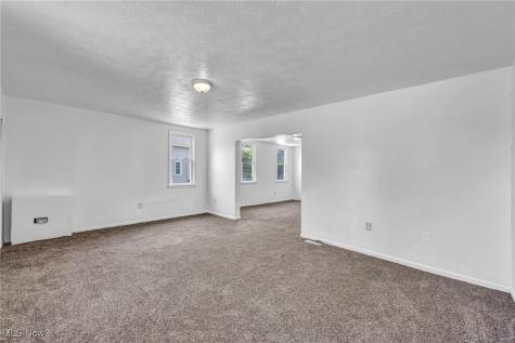 4571 Sackett Avenue Cleveland OH 44109
