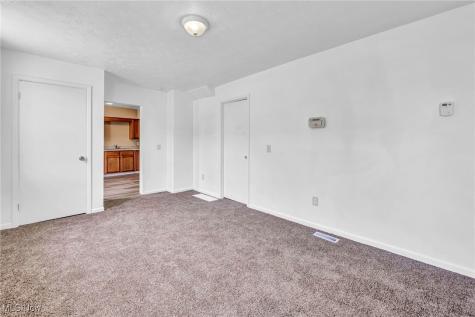 4571 Sackett Avenue Cleveland OH 44109