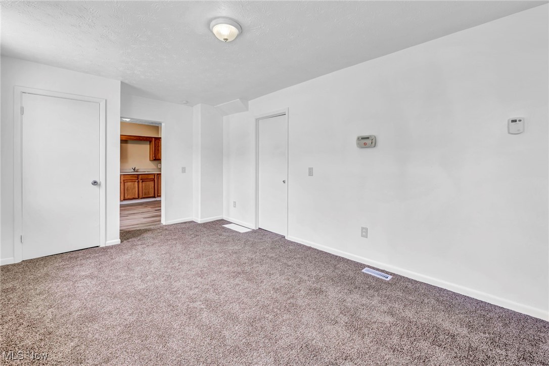 4571 Sackett Avenue Cleveland OH 44109