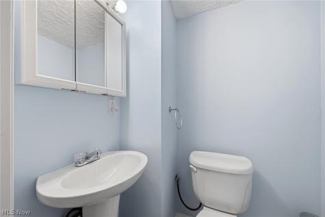 38380 Hurricane Drive Willoughby OH 44094
