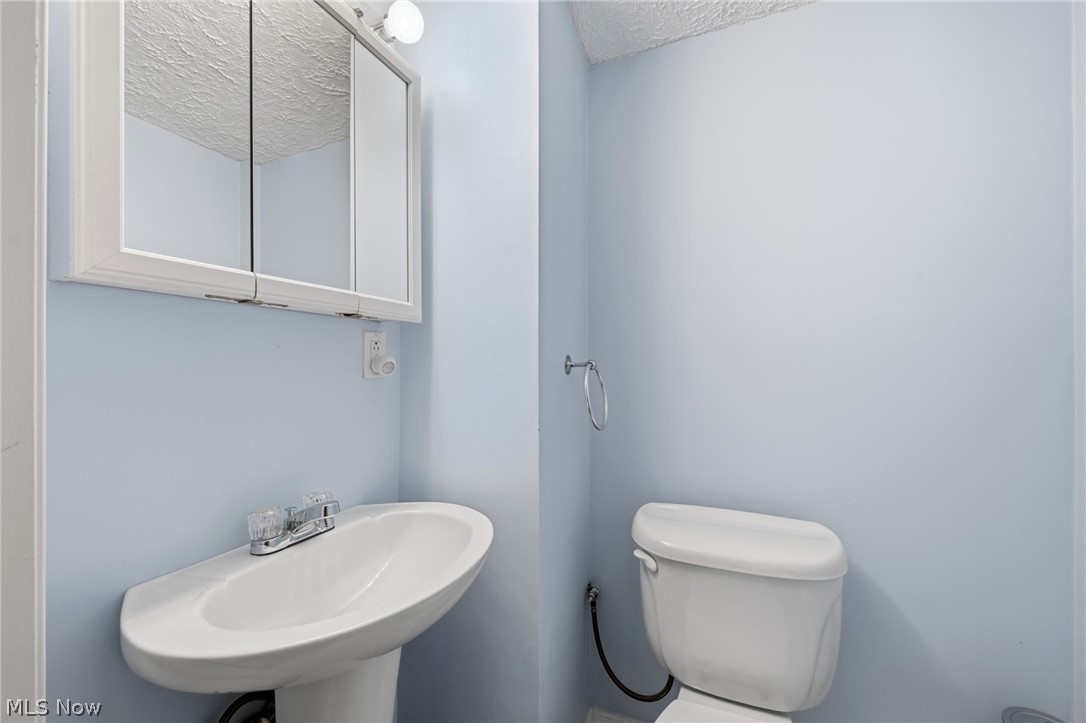 38380 Hurricane Drive Willoughby OH 44094