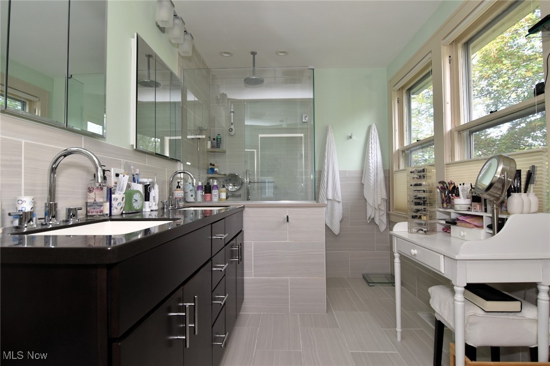 2984 Corydon Road Cleveland Heights OH 44118