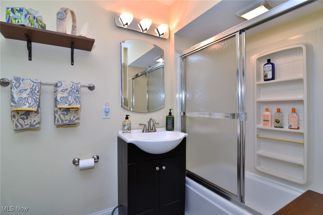 2984 Corydon Road Cleveland Heights OH 44118