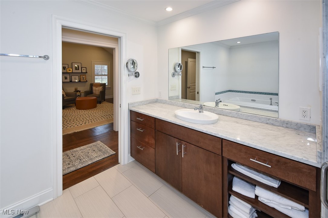 1904 Wynwood Drive Rocky River OH 44116