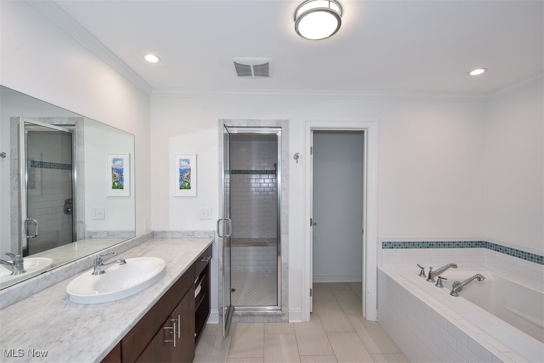 1904 Wynwood Drive Rocky River OH 44116
