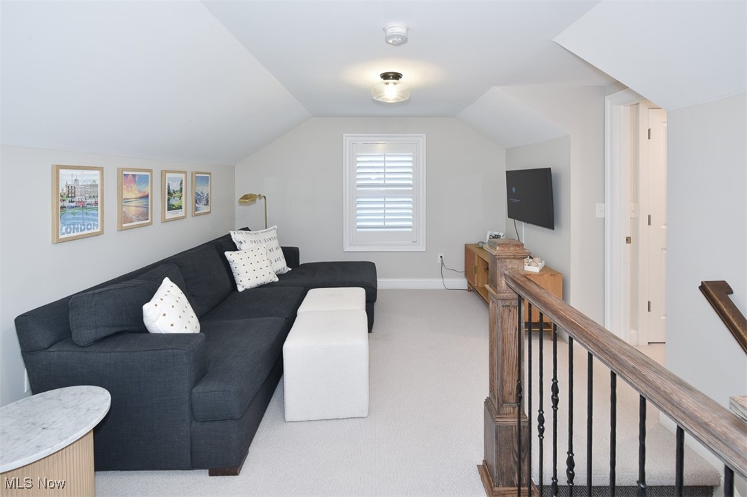 1904 Wynwood Drive Rocky River OH 44116