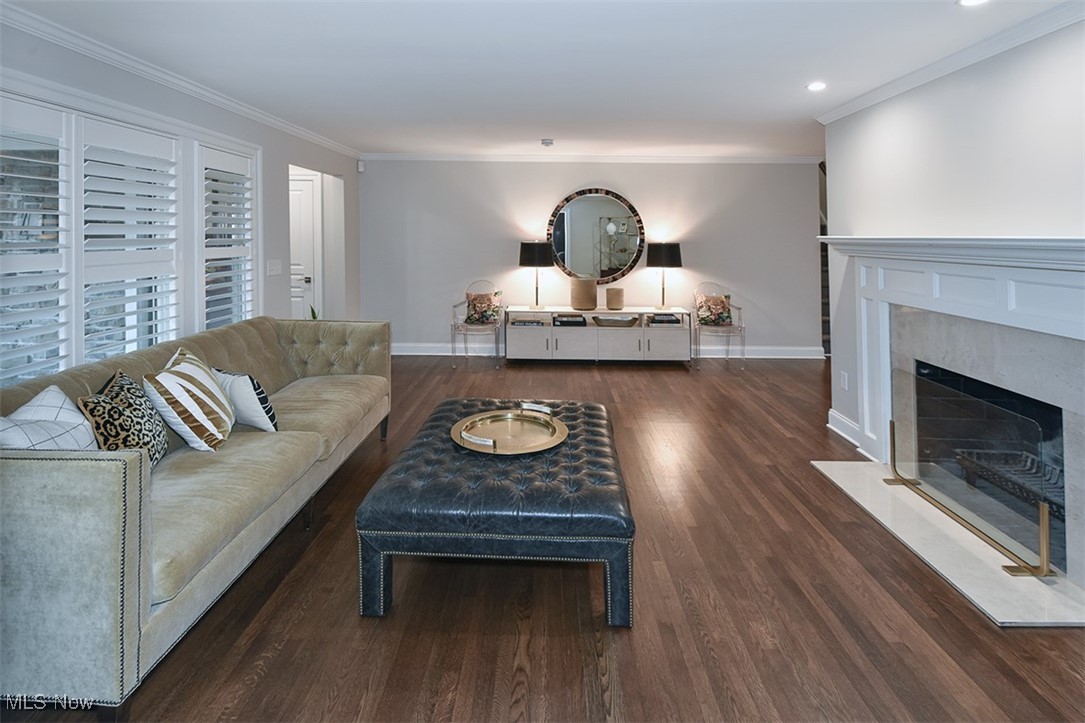 1904 Wynwood Drive Rocky River OH 44116