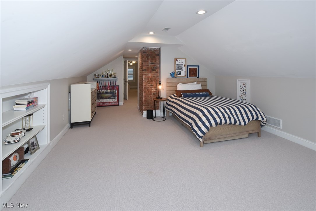 1904 Wynwood Drive Rocky River OH 44116