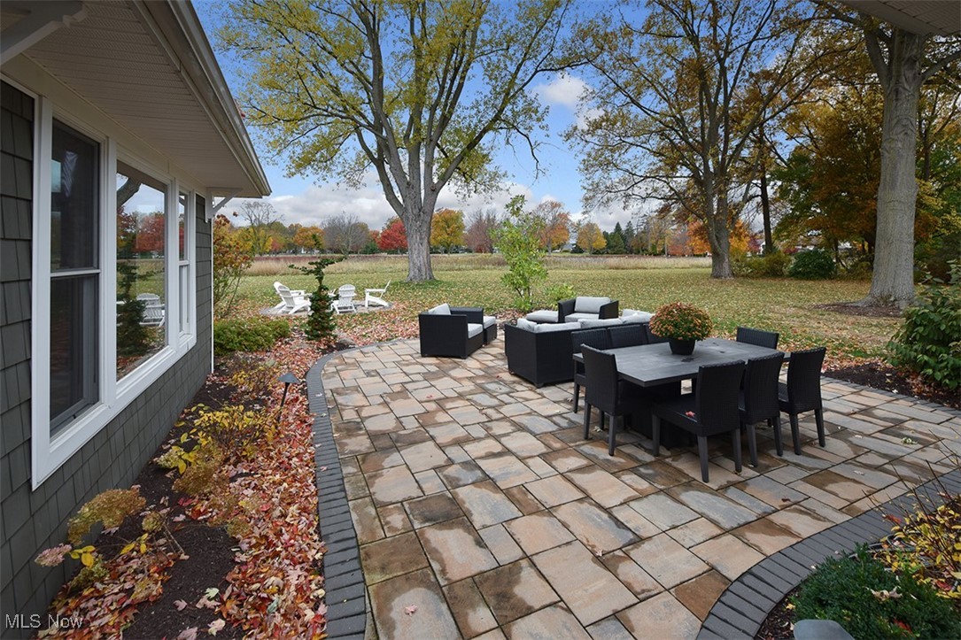 1904 Wynwood Drive Rocky River OH 44116