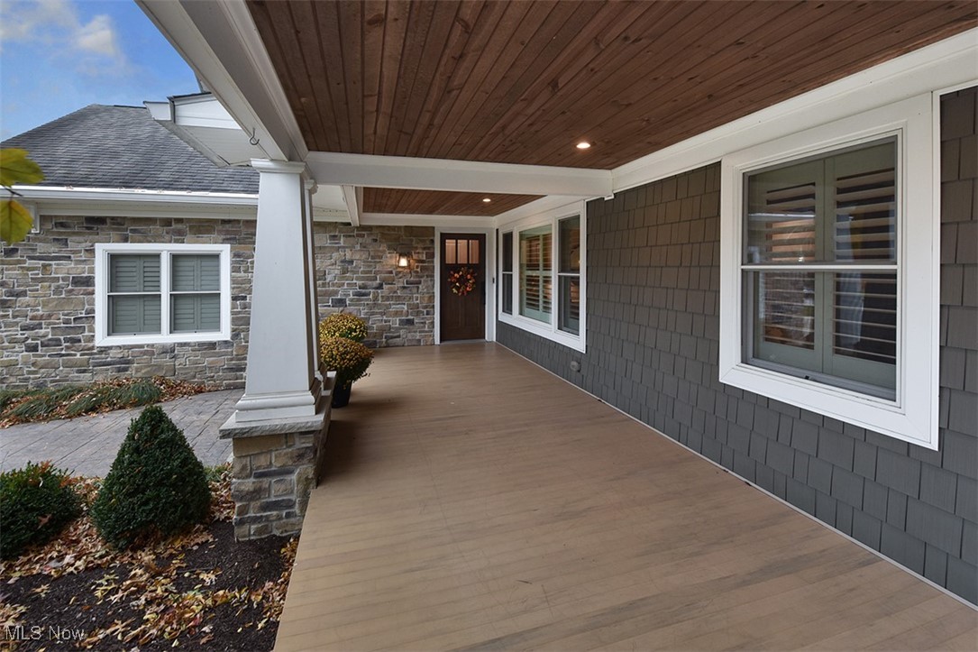 1904 Wynwood Drive Rocky River OH 44116