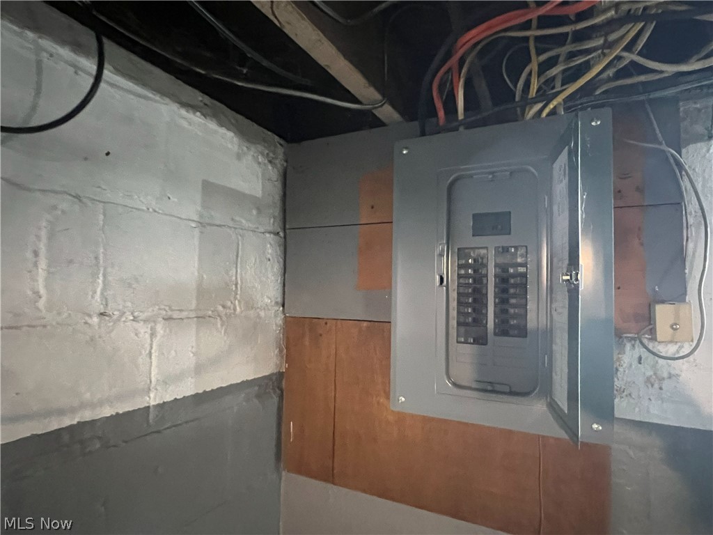 960 Broad Street Conneaut OH 44030