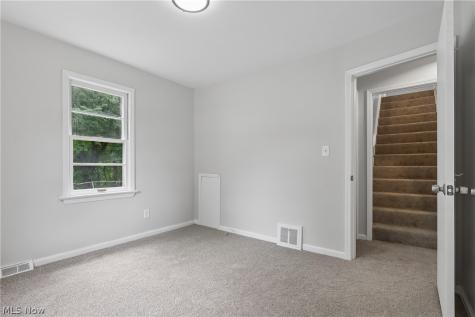 1237 Easton Drive Akron OH 44310