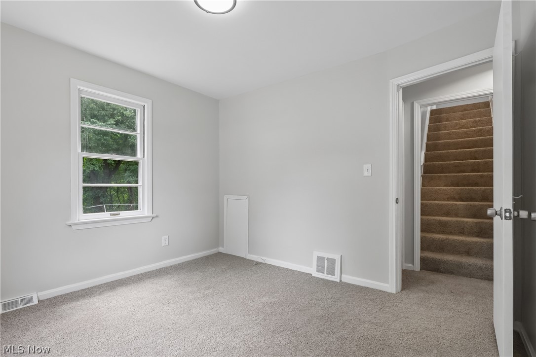 1237 Easton Drive Akron OH 44310