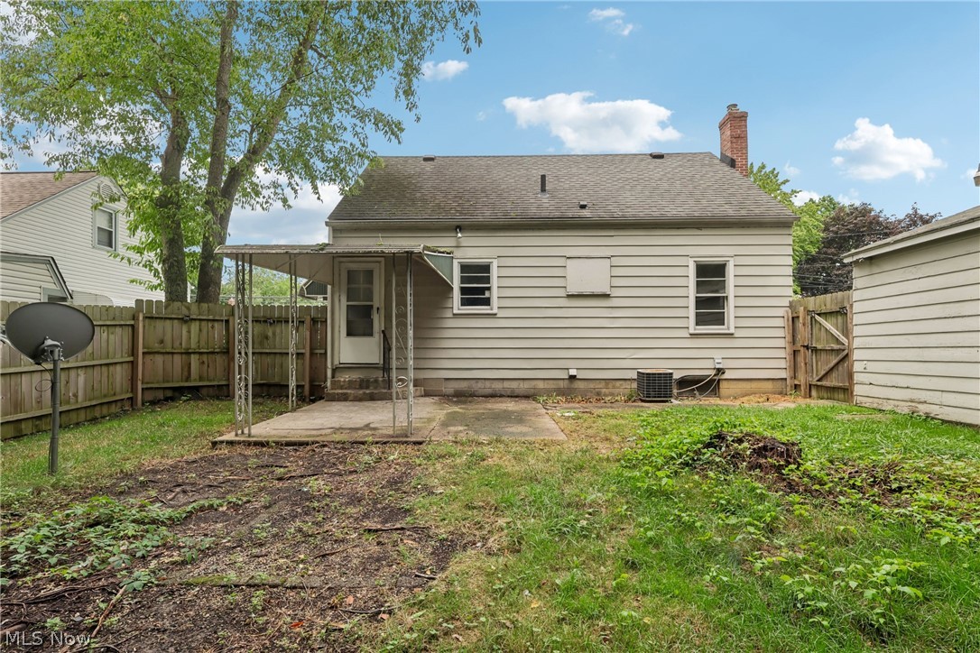 1237 Easton Drive Akron OH 44310