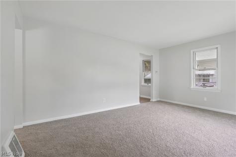 1237 Easton Drive Akron OH 44310