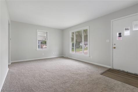 1237 Easton Drive Akron OH 44310
