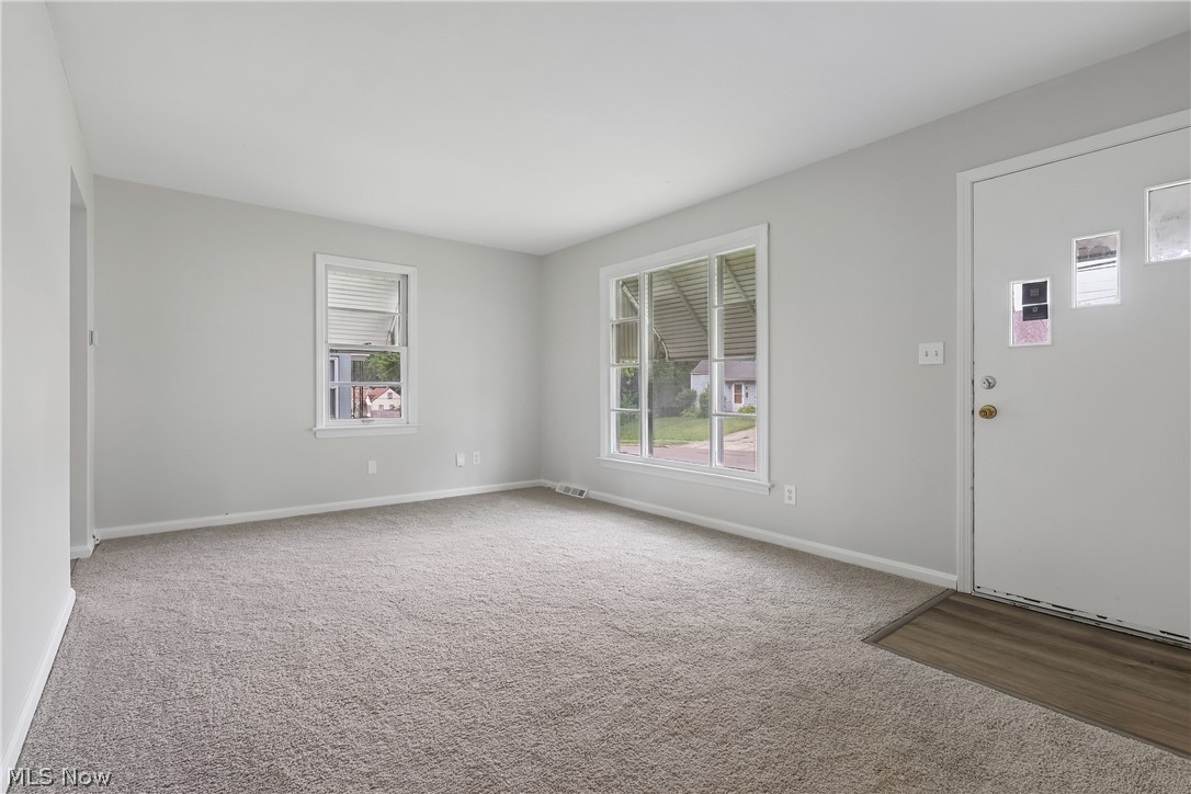 1237 Easton Drive Akron OH 44310