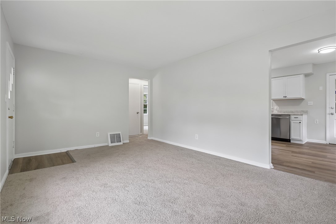 1237 Easton Drive Akron OH 44310