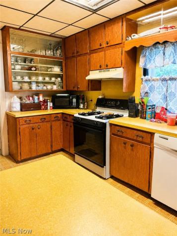 712 Green Avenue SW Massillon OH 44647
