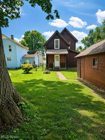 712 Green Avenue SW Massillon OH 44647
