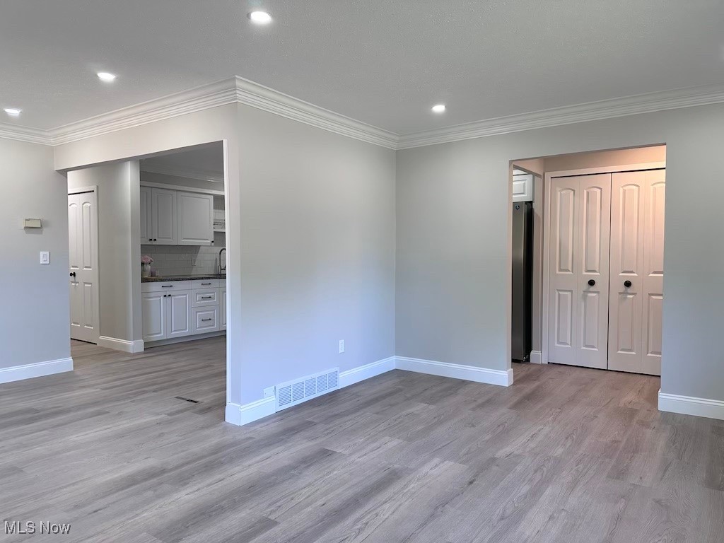 7583 Biscayne Boulevard Parma OH 44134