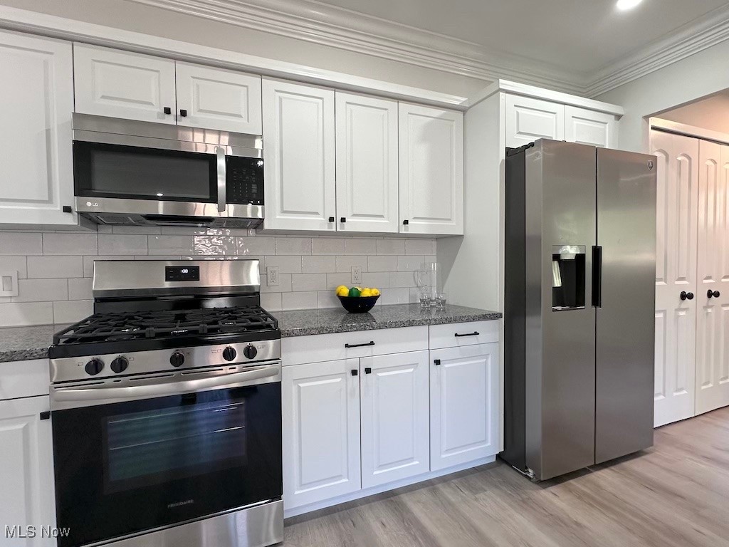 7583 Biscayne Boulevard Parma OH 44134