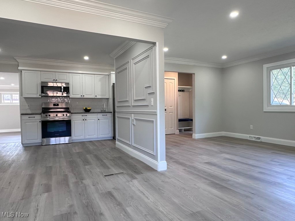 7583 Biscayne Boulevard Parma OH 44134