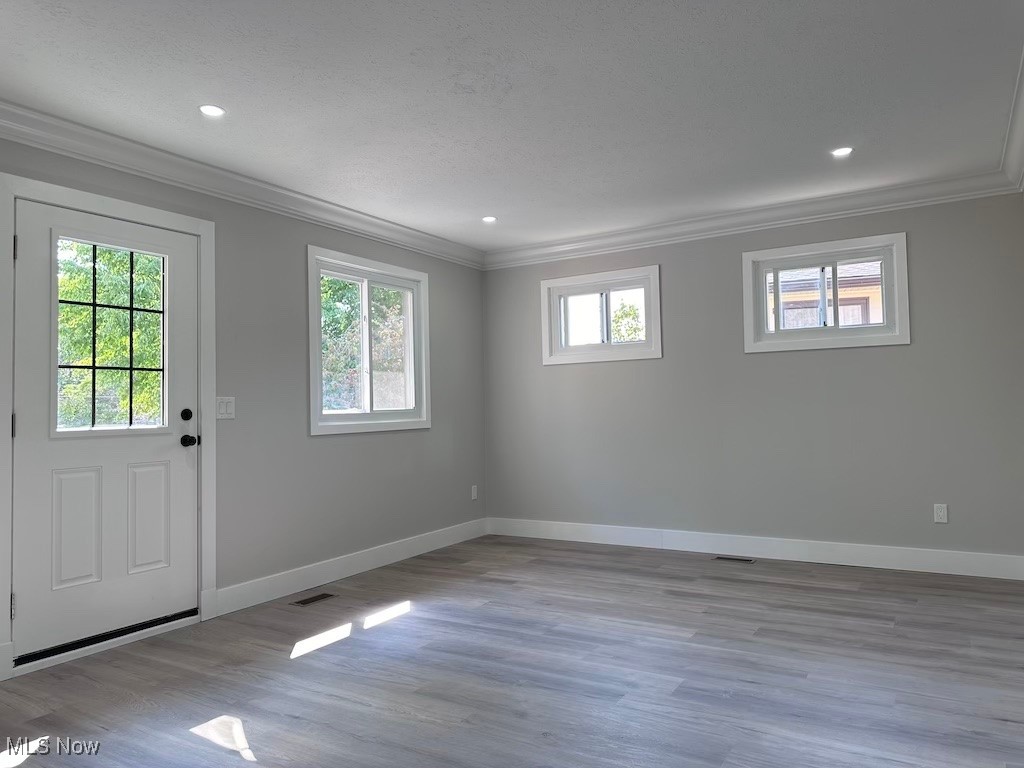 7583 Biscayne Boulevard Parma OH 44134