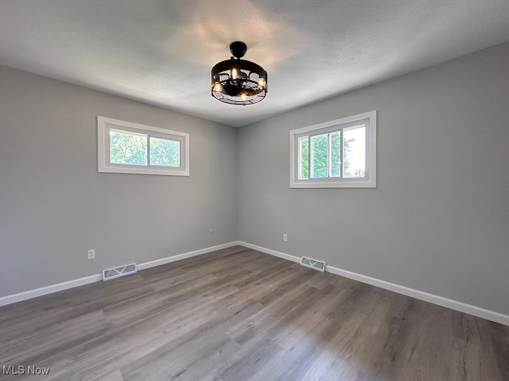 7583 Biscayne Boulevard Parma OH 44134