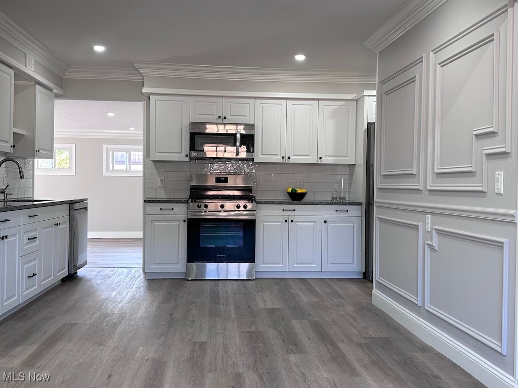 7583 Biscayne Boulevard Parma OH 44134