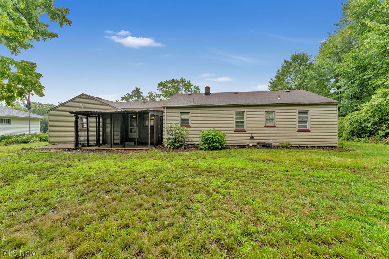 6738 James Street Youngstown OH 44514