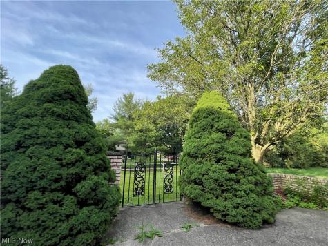 7947 Orianna Street Brecksville OH 44141