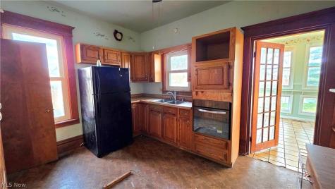 614 Cutler Street Marietta OH 45750