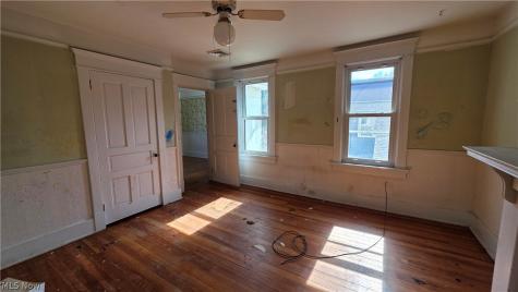 614 Cutler Street Marietta OH 45750