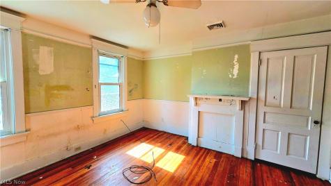 614 Cutler Street Marietta OH 45750