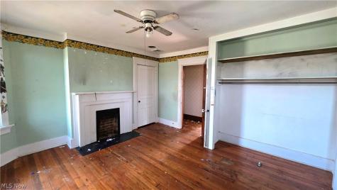 614 Cutler Street Marietta OH 45750