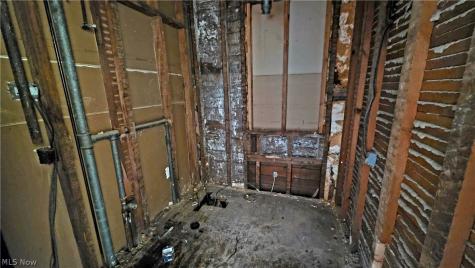 614 Cutler Street Marietta OH 45750
