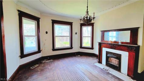 614 Cutler Street Marietta OH 45750